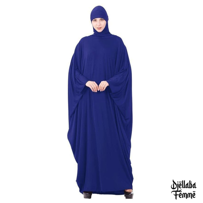 Femme hijab djellaba bleue