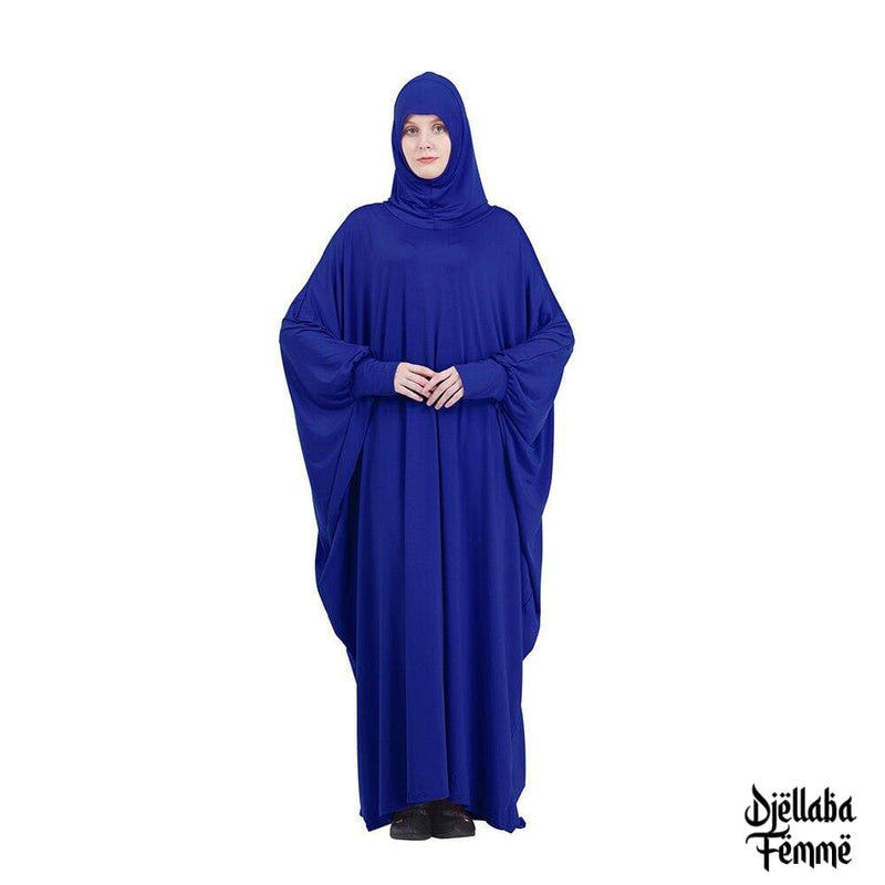 Femme hijab djellaba bleue