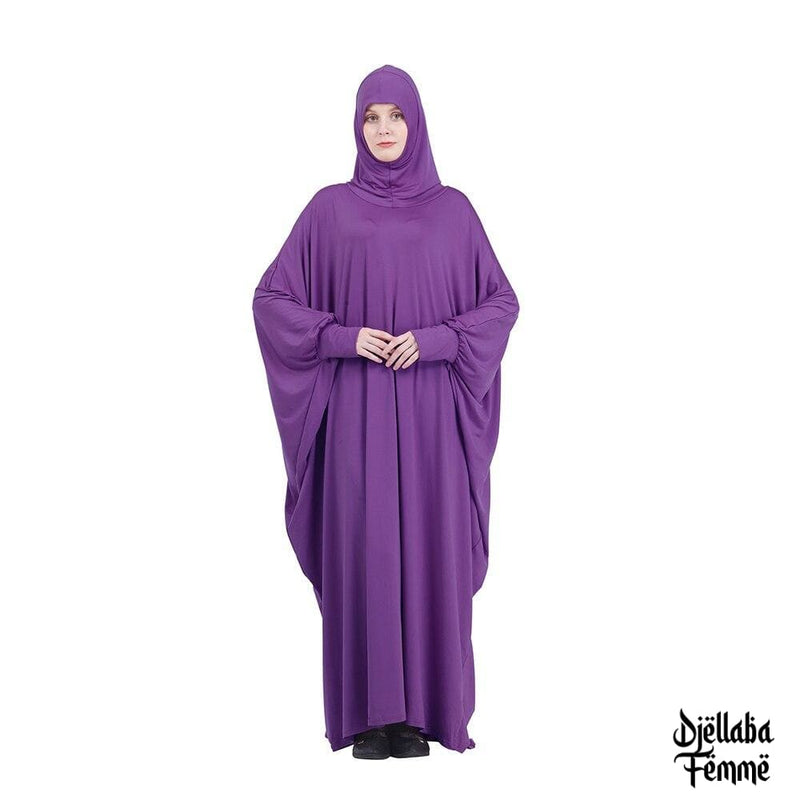Femme hijab djellaba violette